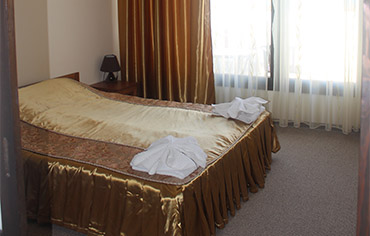 Номер отеля в Курортном в Крыму Люкс 3-комнатный
